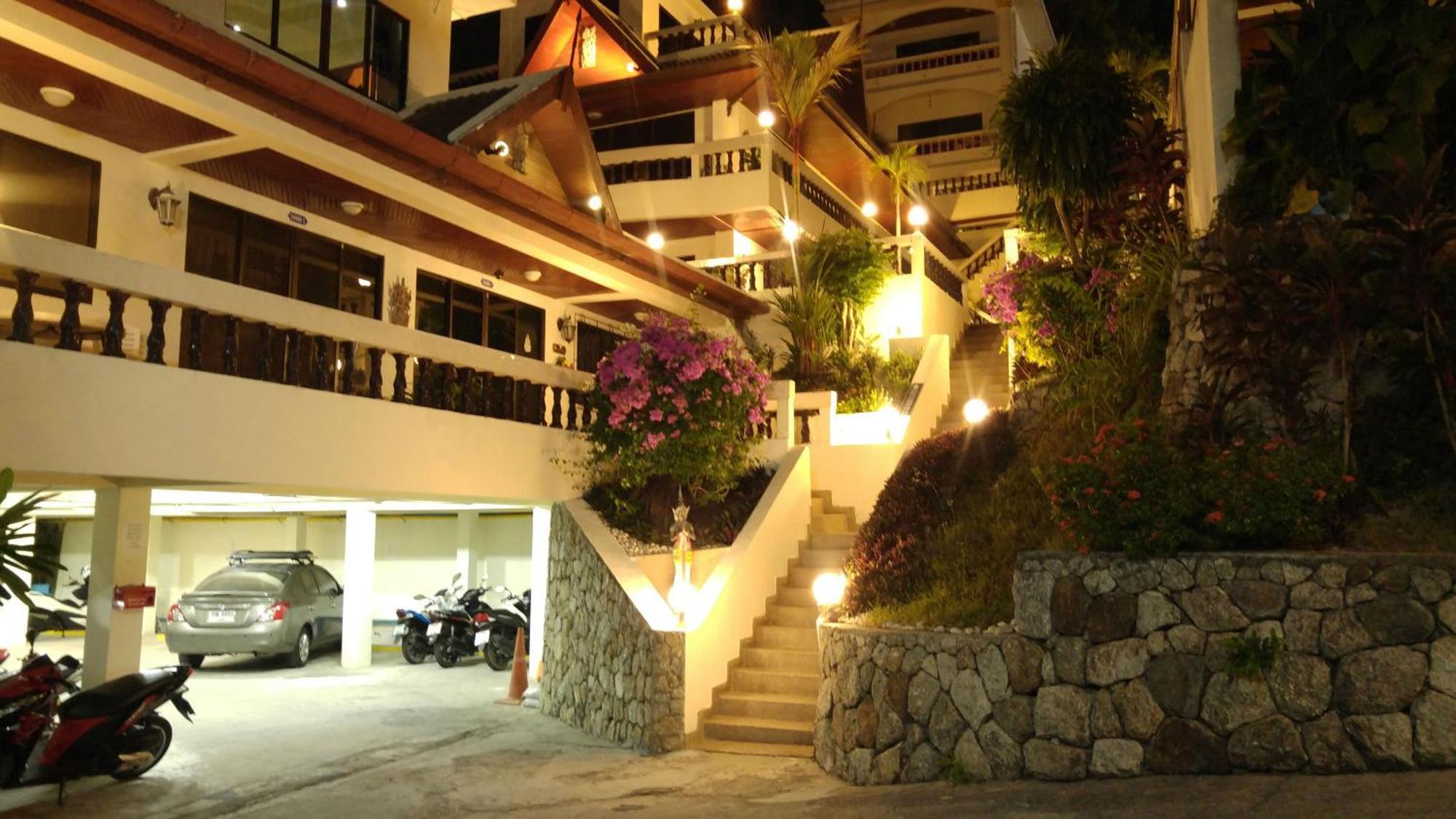 Blue Sky Residence Patong Екстер'єр фото