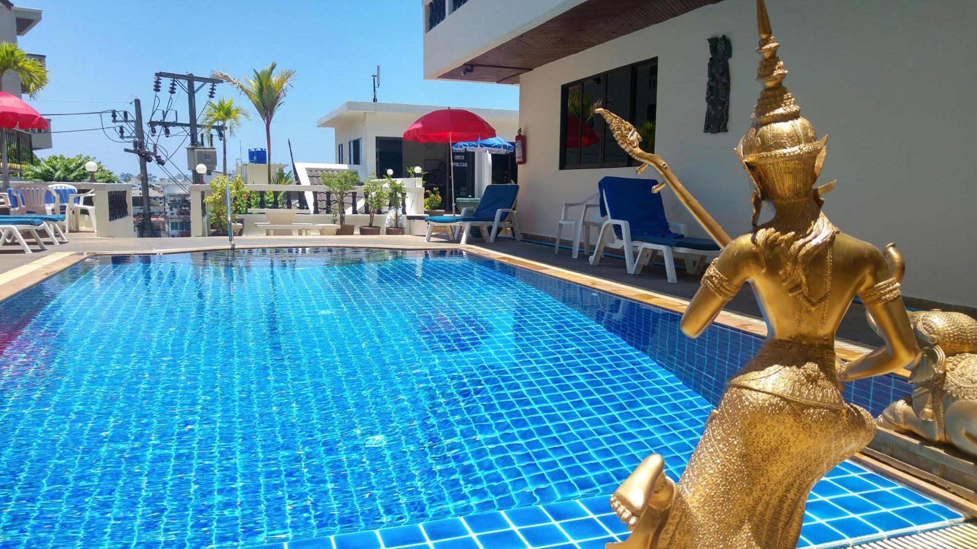 Blue Sky Residence Patong Екстер'єр фото