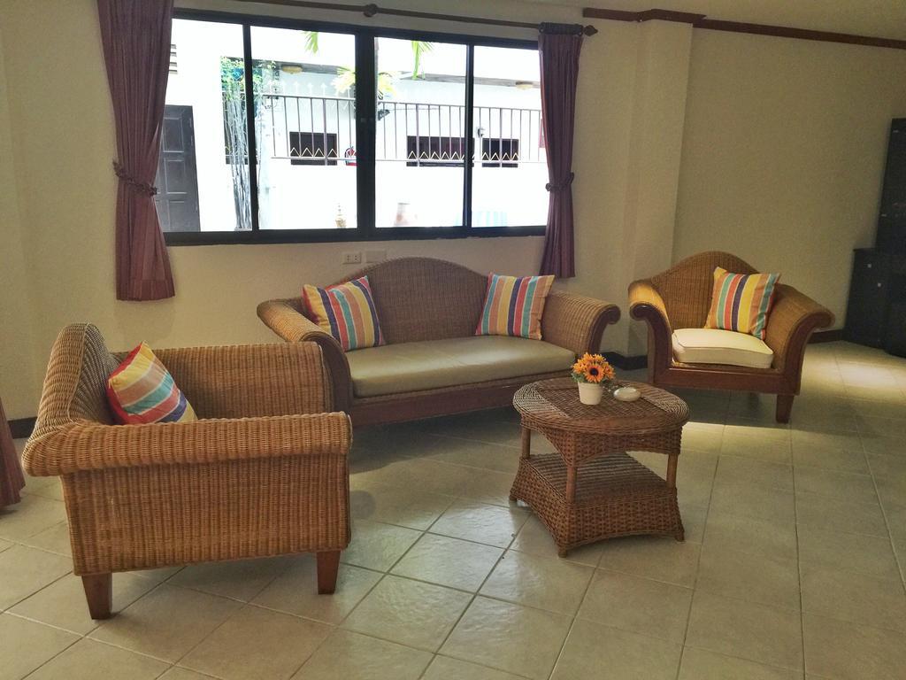 Blue Sky Residence Patong Екстер'єр фото