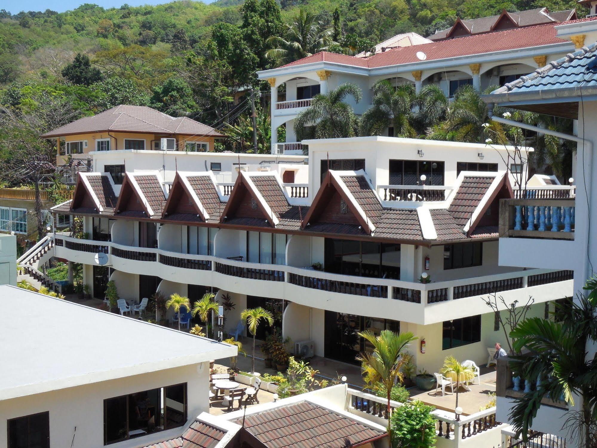 Blue Sky Residence Patong Екстер'єр фото