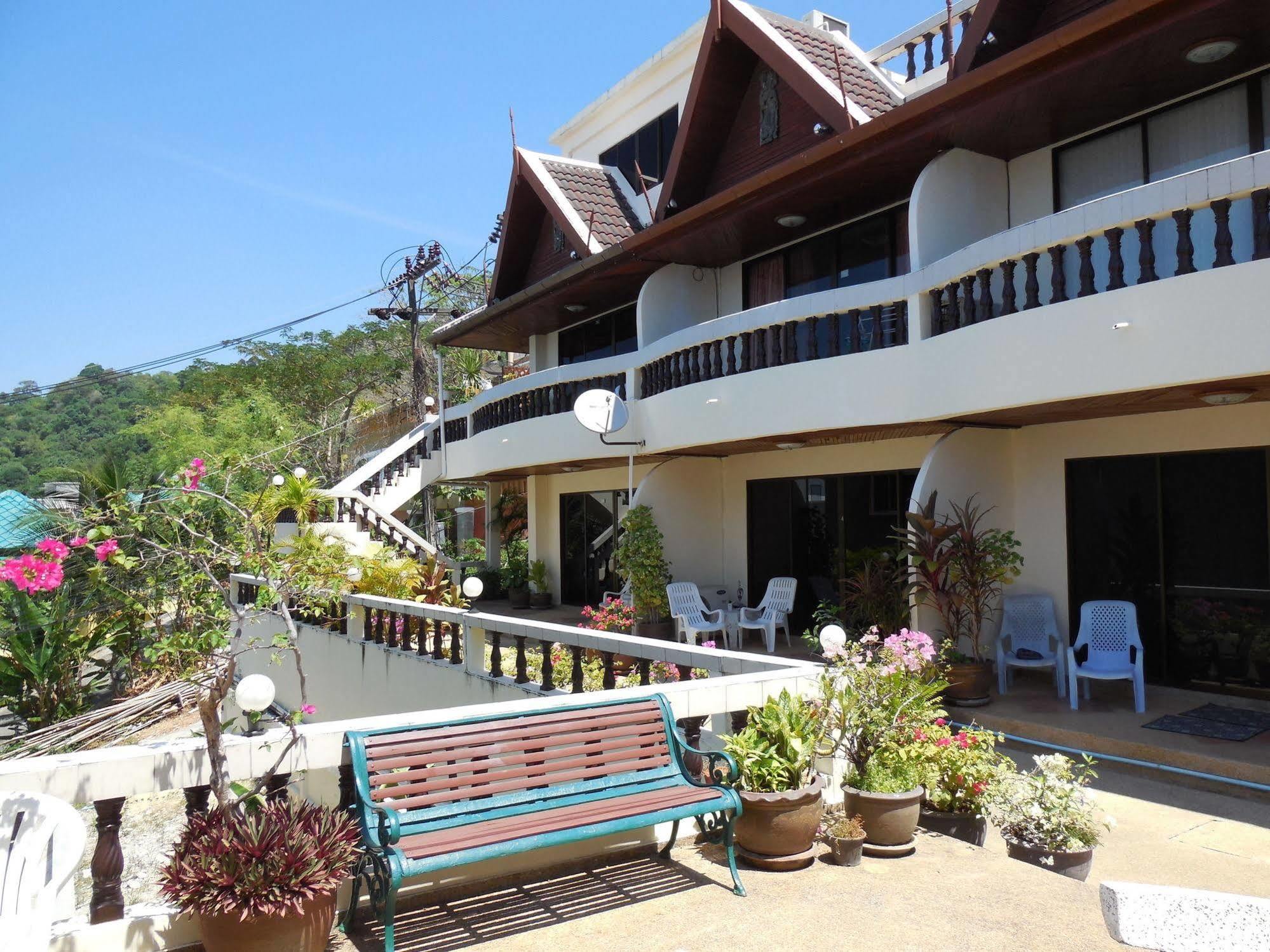 Blue Sky Residence Patong Екстер'єр фото