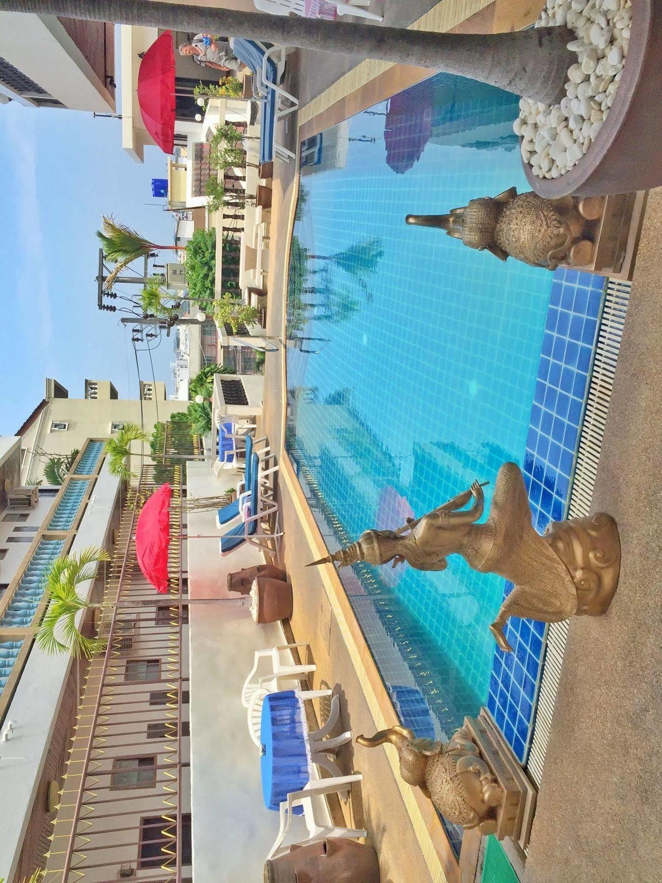 Blue Sky Residence Patong Екстер'єр фото